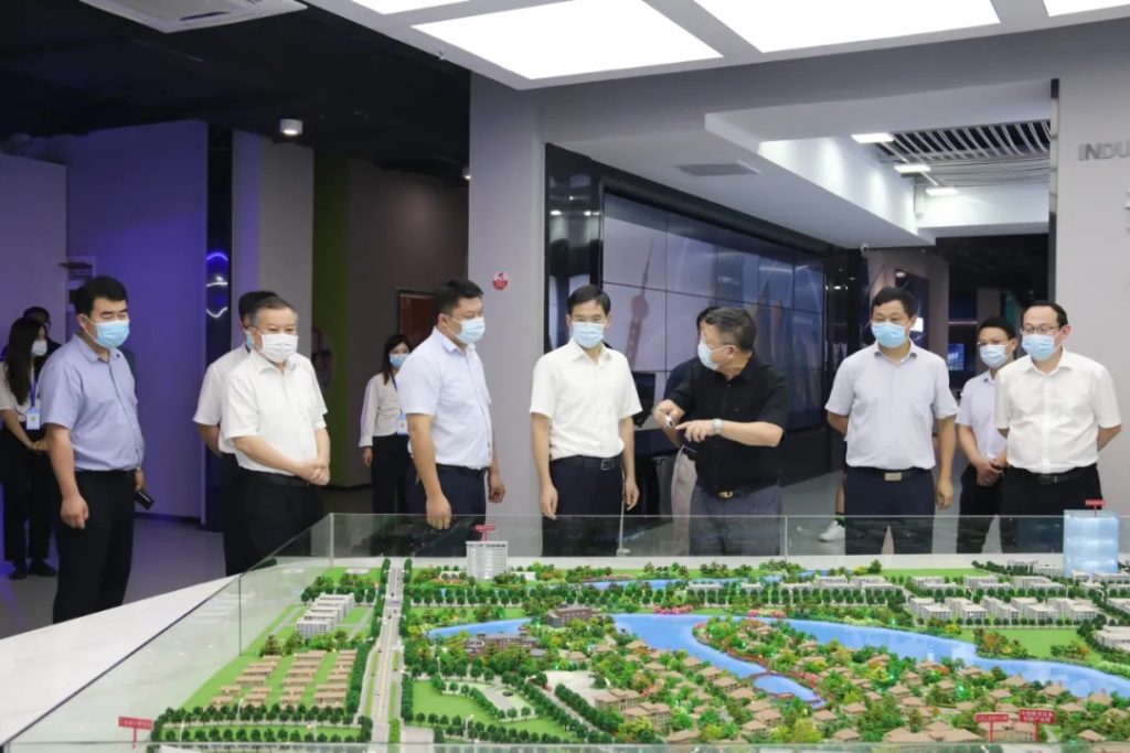江西省副省長陳小平一行調(diào)研江西工業(yè)設計小鎮(zhèn)，他指出......