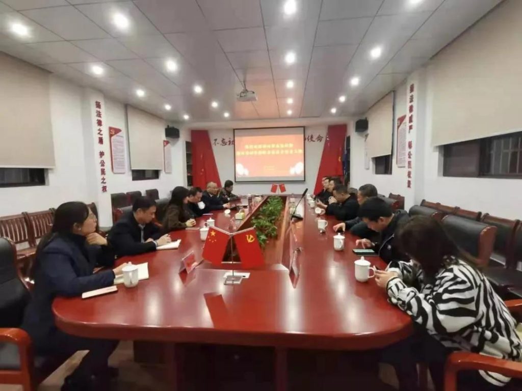 樟樹市、豐城市新階層聯(lián)誼在設(shè)計小鎮(zhèn)開展