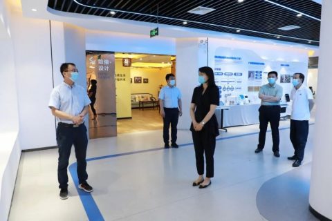 河南省人社廳就業(yè)促進局副局長謝攀一行蒞臨設計城調(diào)研