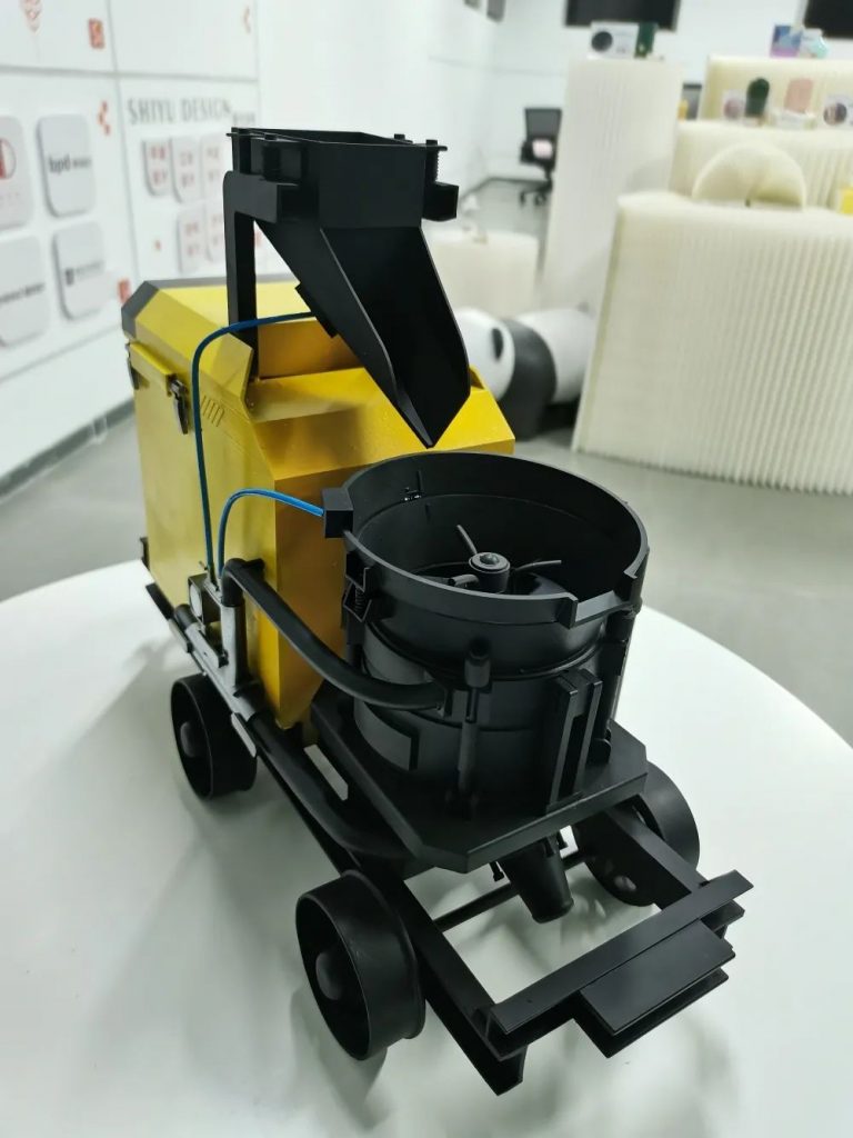 D打印公共服務中心助企發(fā)展，探索前沿科技"