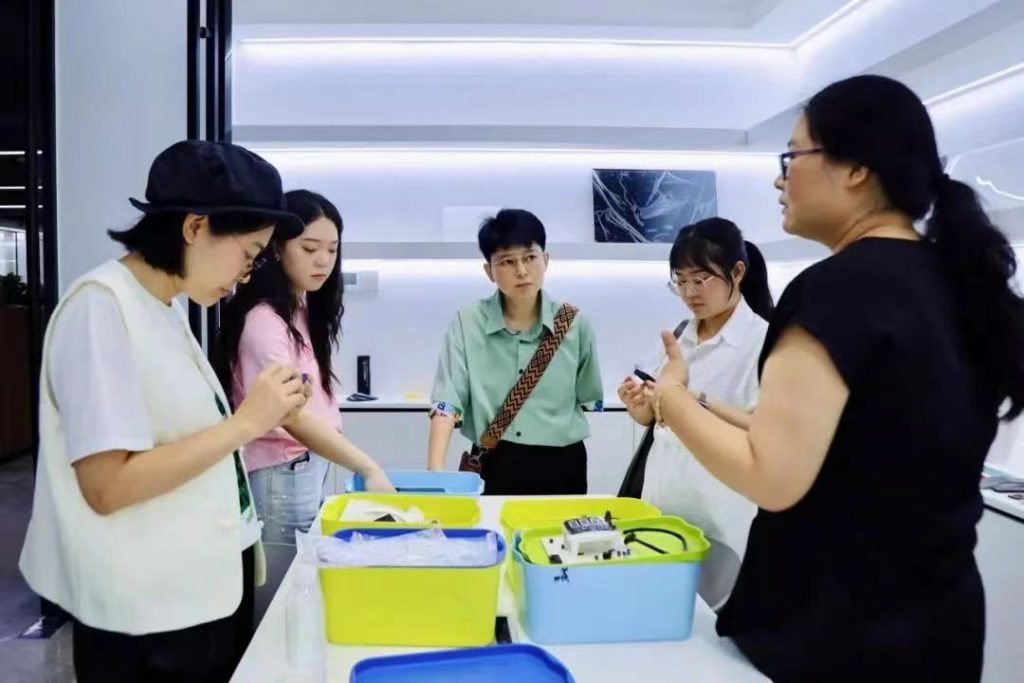 廣東科技學(xué)院智能家居產(chǎn)品設(shè)計師資培訓(xùn)圓滿結(jié)營